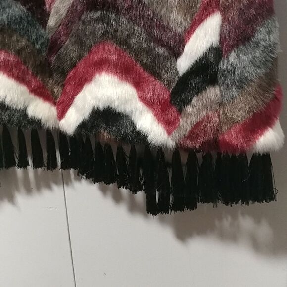 Faux Fur Coat - Picture 6 of 7